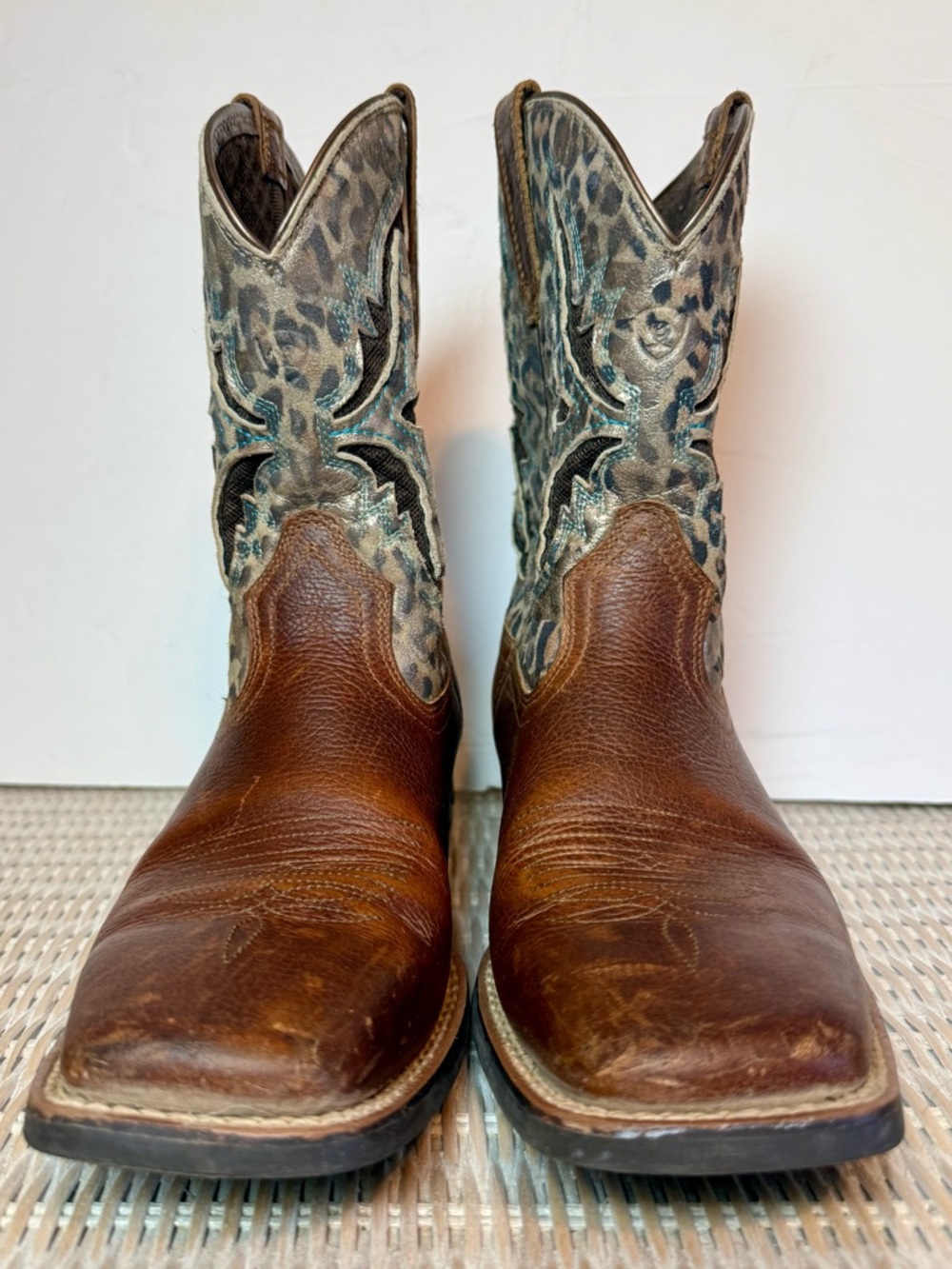 Ariat Girls' Koel VentTEK Western Riding Cowboy Boots Leather Leopard Size 5 - Picture 2 of 13